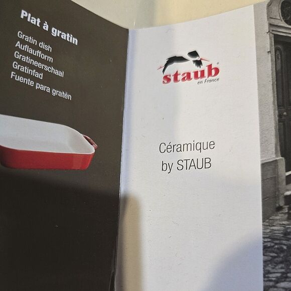 Staub Rectangular Gratin 2.5QT Baking Dish- Light Green - Picture 5 of 7